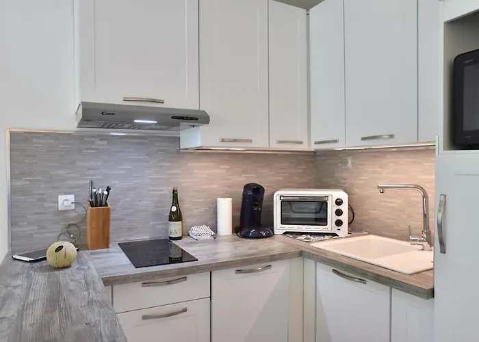 Tres Bel 8 Personnes Wifi Offert * دوفييل